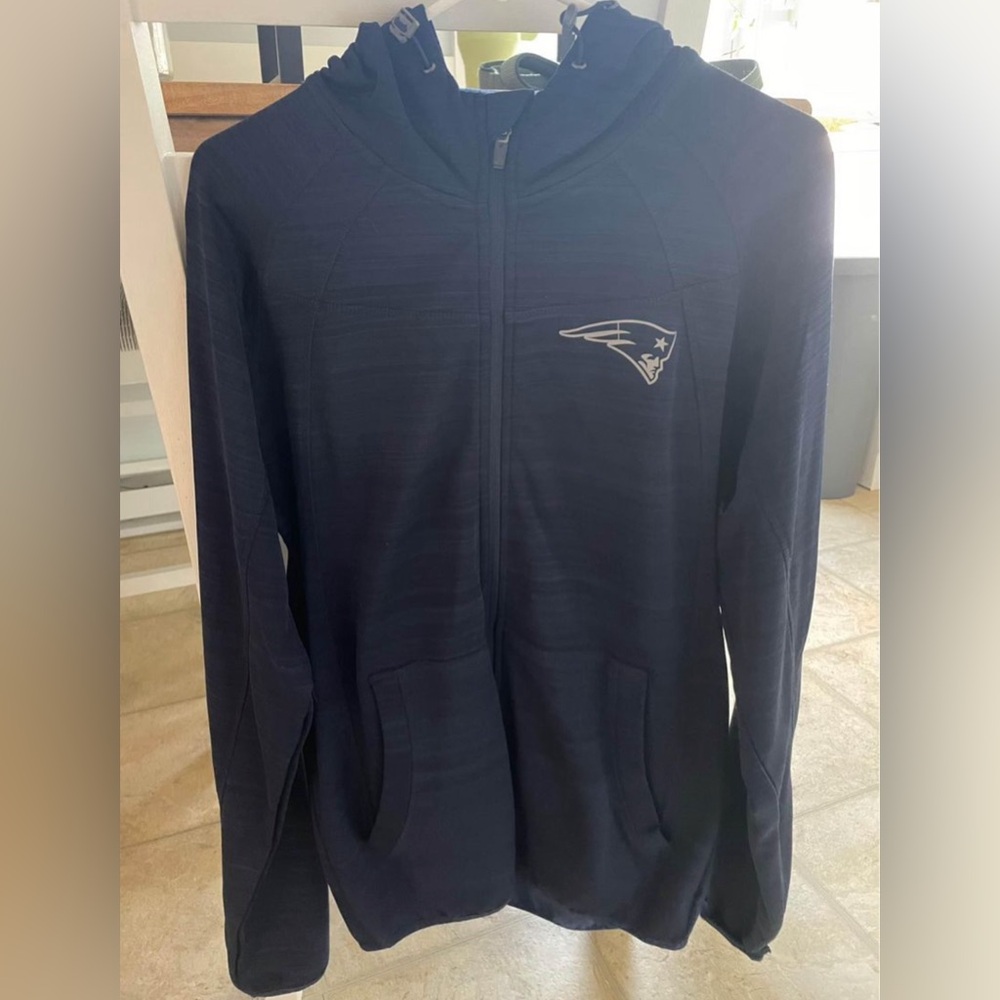 NFL NEW ENGLAND PATRIOTS ZIP UP HOODIE, SIZE M